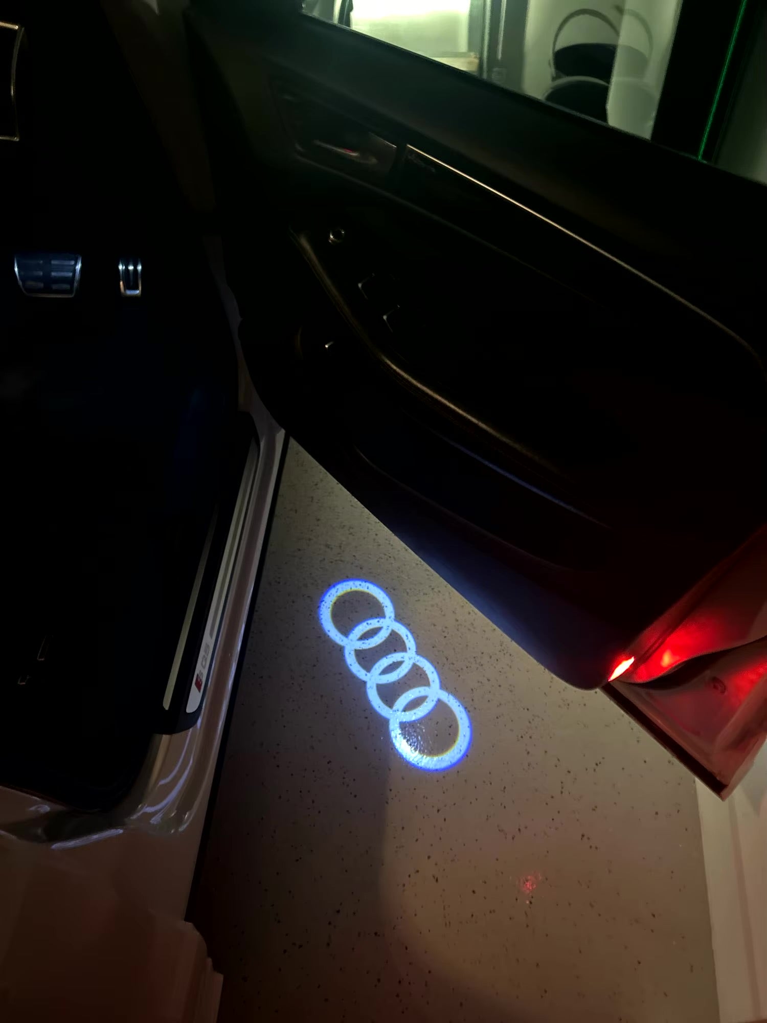 Audi Светлини (4 броя)